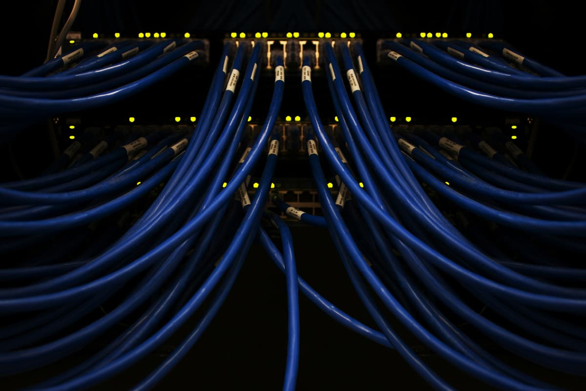 Оптоволоконный кабель для передачи интернет-трафика